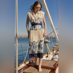 NWT Current Air Belted Paisley Maxi Dress Size Small Navy Cream